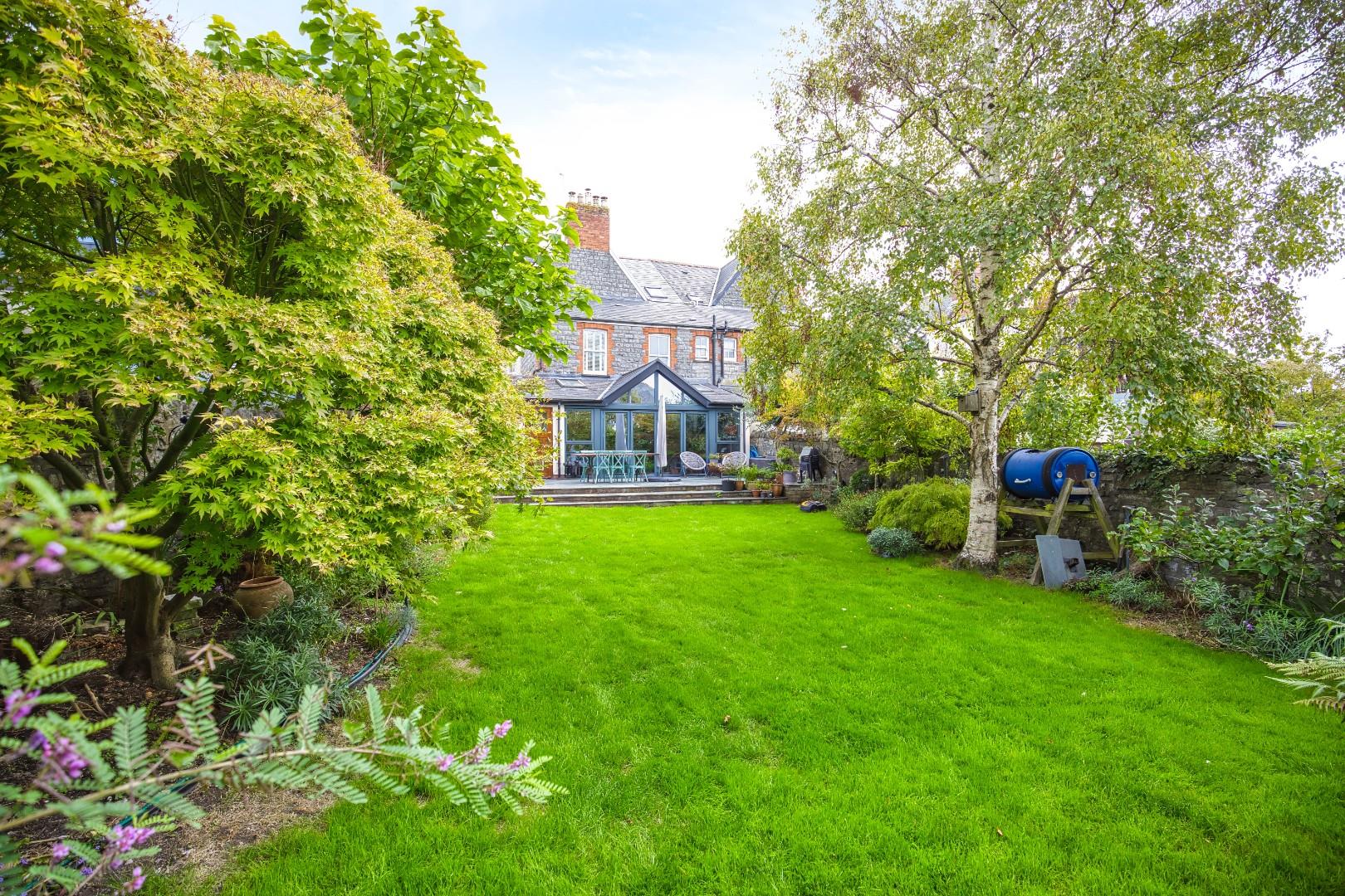 25 Cwrt-Y-Vil Road, Penarth, Vale of Glamorgan, CF64 3HP